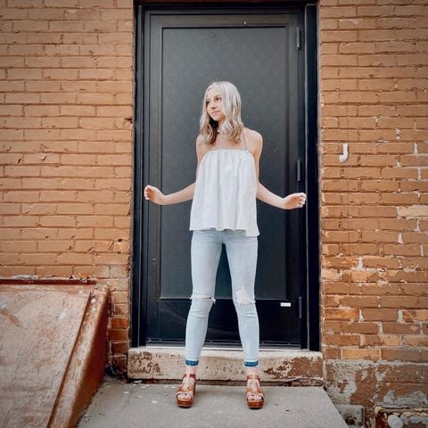 a darling top that is ready for summer sunshine☀️
•
•
•
#springstyle #sunshine ##neutralstyle #summerstyle #fashion #streetstyle #boutiqueshopping #boutiquefashion #stylediary #styleinspiration #styledaily #crochet #leather #bedstu #denim #romanticfashion #mnboutique #cocoavenueboutique