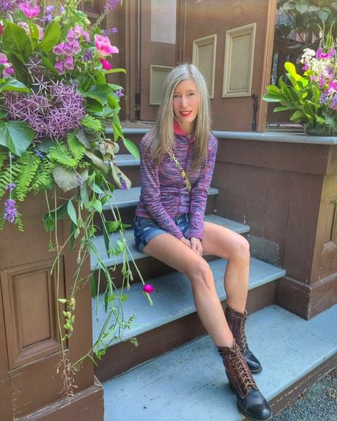 happy september! 🍁 wishing everyone a fantastic labour day weekend. share a smile...it costs nothing and means everything 🥰❤️
#september2023 #labourday #newseason #pacificcoast #vanisle #longweekend #sharethecoast #happyseptember #yyj #beautifulbc #pointellicehouse #canadianriviera #victoriabc #fallstyle #ohcanada g #vancouverisland #bedstu #supernaturalbc #westcoast #pacifocnorthwest #vicchick #autumn2023 #laborday #samhain #saanich #legsfordays #westcoastwonderland #ocanada #britishcolumbia
