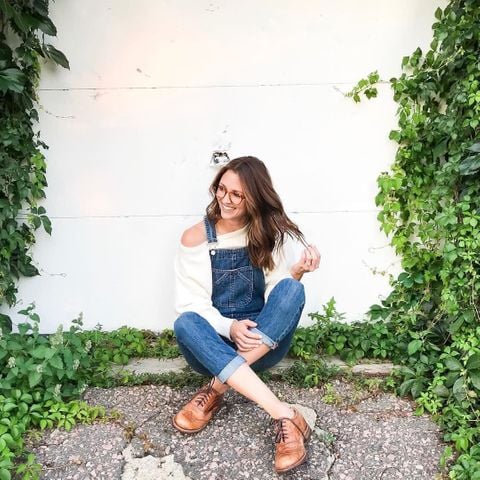 I’m happier than a midwestern gal after overalls make a comeback 🌻
•
📸: @maddiepeschong
•
http://liketk.it/2wSI4 #liketkit @liketoknow.it #LTKunder100 #LTKstyletip