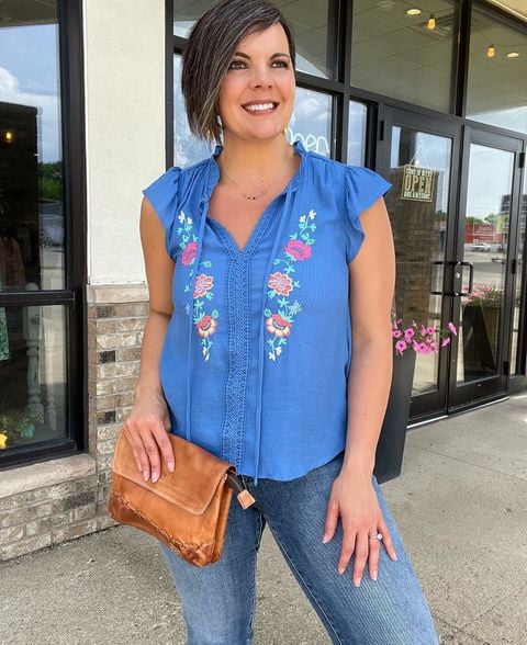 it’s friyay!🎉 we hope everyone has their non distressed jeans on and is ready for their favorite day at work!😉 we will be at the shop from 10-3, thank you all so much for making it another amazing week at handpick’d! we love you!❤️ handpickdboutique.com #friyay #ootd #ootdinspo #summerstyle #summeroutfit #bedstu #outfitinspiration #handpickdwithlove #handpickdboutique