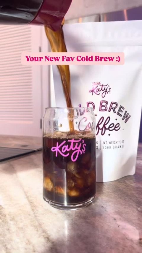 We know you’ll love our cold brew coffee pitcher packs as much as we do!! 🥰☕️ Shop online, @amazon, @tiktok, and more! #drinkkatys #loveisbrewing