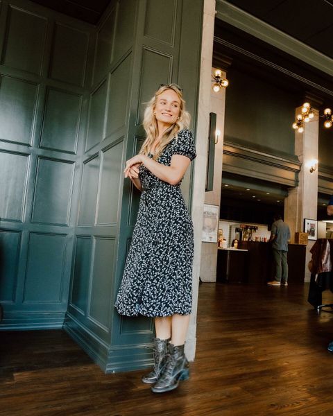 new boot goofin’ ✨donning these lace-up, handmade, one-of-a-kind @bedstu beauties was the cherry on top of my americanafest debut 🤩 today, i’m delighted to be featured by the bed|stü community of trailblazers and trendsetters: bed|stü’s real people. i took some time to chat with the team about my creative inspirations, what i have cooking for 2023, and of course, buckyroams 🐶 🥰check out the blog by clicking the link in my bio, and - in case you see a pair of forever boots or some other unique organic leather accessory you need, you can use the code jwf20 for 20% off all @bedstu right now 🙌🏼🤗
.
.
📷 by christinecomina
#bedstu #blog #boots