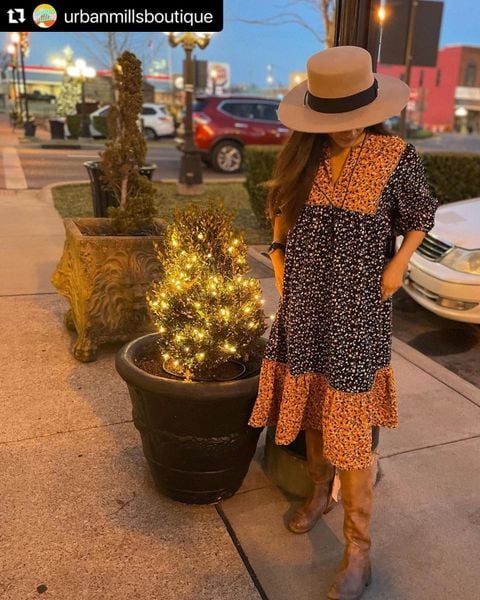 This dress is the cutest!!!❤️
📸by urbanmillsboutique #saintgeraldine #BedStu #shoplebanontn #nashvilleboutique #shopthesquare #americanhatmakers